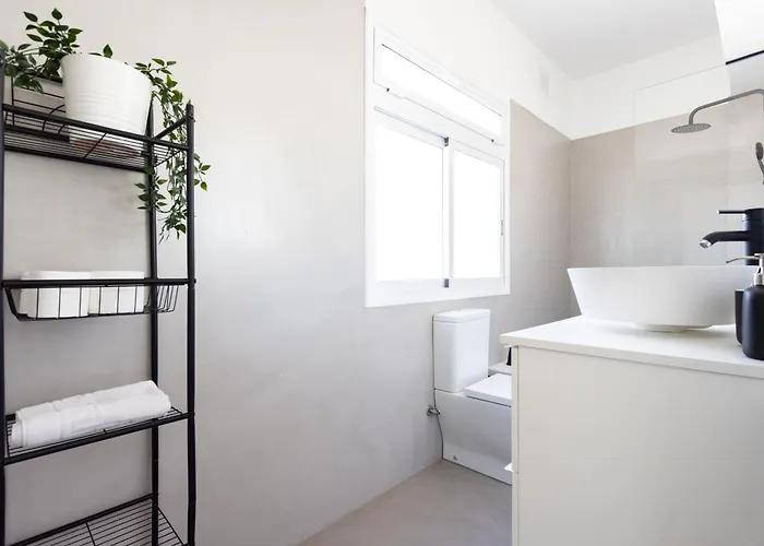Home2book Stylish & Bright Apt, Cruz Center Апартаменты *